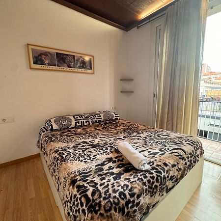 Parque Guell Apartment บาร์เซโลนา ภายนอก รูปภาพ